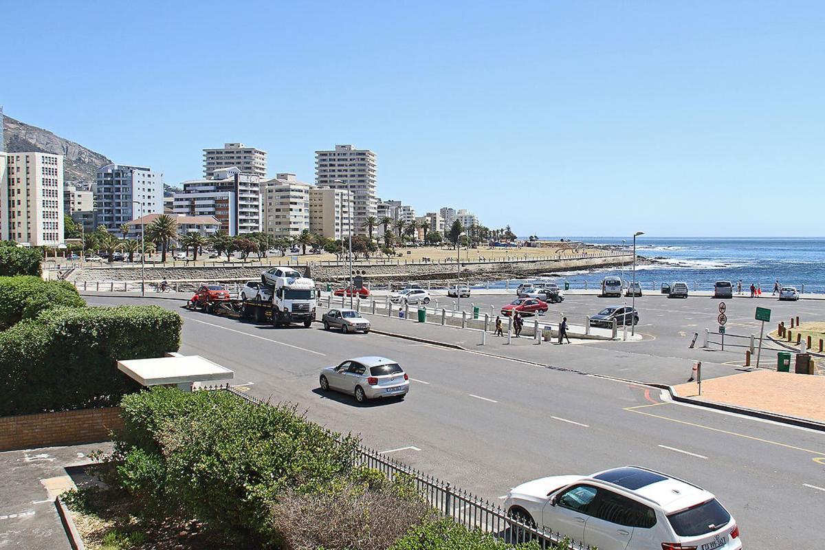 Dolphin Bay Studio With Sea Views Kaapstad Buitenkant foto